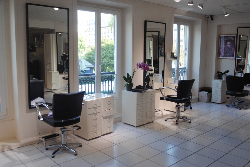 coiffure-BLAUSASC-min_floor-home-office-property-living-room-room-781228-pxhere.com